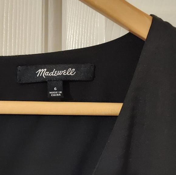 Madewell Little Black V Neck Sleeveless Midi Dress, Size 6, knee length - Picture 3 of 8